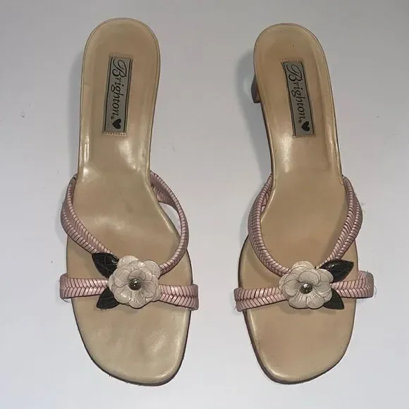 Vintage Brighton leather 2” sandals w/ flower motifs. - Picture 2 of 5